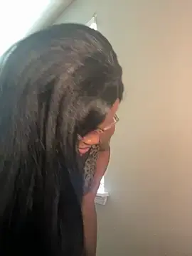 Stripchat Watch Live Sex Cams of sweetsexiecool7