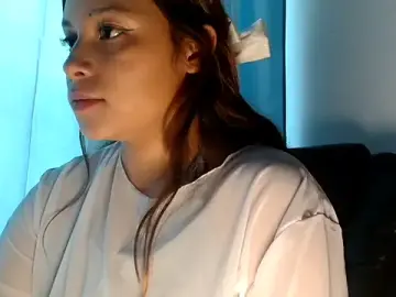 Stripchat Live Sex Cam of 3littles