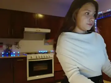 Stripchat Sex Cam of 3littles