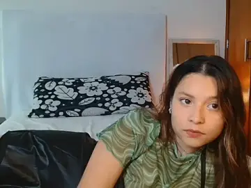 Stripchat Live Sex of 3littles