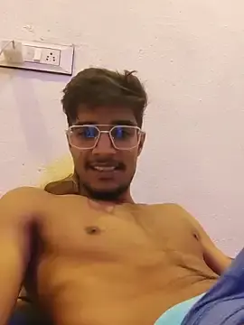 Stripchat Live Porn of kaushikhotty