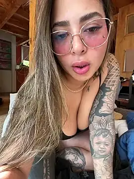 Stripchat Adult Webcam of maferalvarexxx