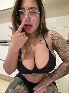 Stripchat Watch Live Sex Cams of maferalvarexxx