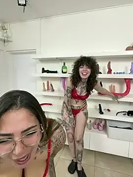 Stripchat Live Sex Cam of maferalvarexxx