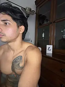Stripchat Free Live Porn of David_Tresh5