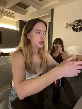Stripchat Free Porn Cam of Nura_n_Sarah