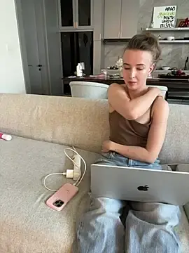 Stripchat Live Sex Cam of Nura_n_Sarah