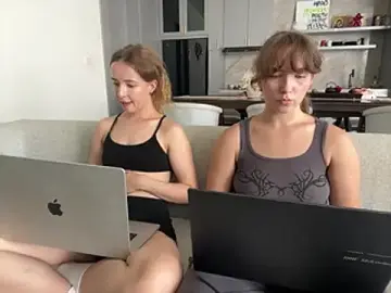 Stripchat Nude Webcam of Nura_n_Sarah
