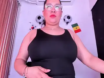 Stripchat Adult Webcams of alondrabigtits