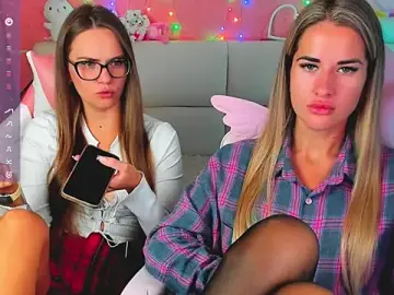 Stripchat Live Porn of hotty_girls_here