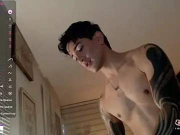 Stripchat Live Sex of ivaaaan_