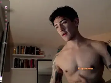 Stripchat Live Sex Cam of ivaaaan_