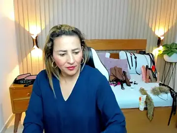 Stripchat Best Webcam of luciana_ballesteros_