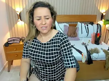 Stripchat Live Porn of luciana_ballesteros_