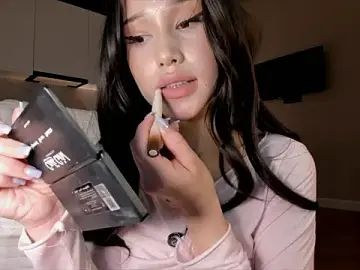 Stripchat Free Porn Cam of Ella_lee15