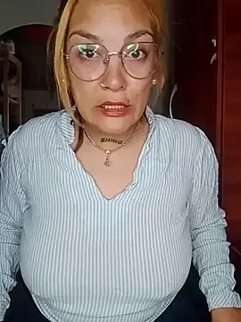 Stripchat Adult Video Chat of kuramaqueen