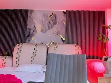 Stripchat Best live sex cam show of CarolineFyre