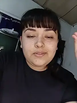 Stripchat Free Porn Cam of Luu_199
