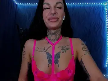 Stripchat Live Sex Cam of angel_devil_forever