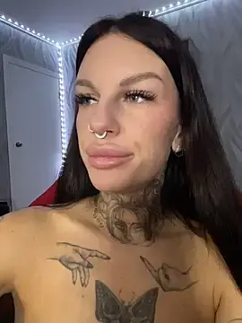 Stripchat Live Sex of angel_devil_forever