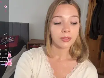 Stripchat Free Porn Cam of dewlullaby