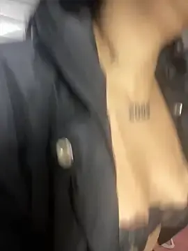 Stripchat Free Live Porn of Tinniforwor