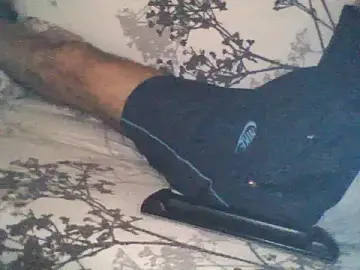 Stripchat Free Porn Cam of _Bluemann__