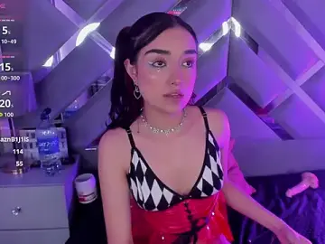 Stripchat Sex Cam of star_xmoonx