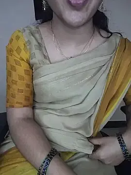 Stripchat Sex Cam of Cute-Smiely-Queen-Telugu