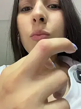 Stripchat Adult Webcam of LittleDoll___
