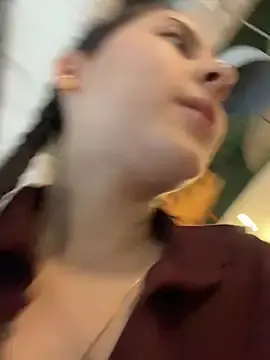 Stripchat Live Sex of LittleDoll___