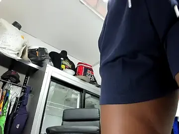 Stripchat Live Porn of MAREIA_25