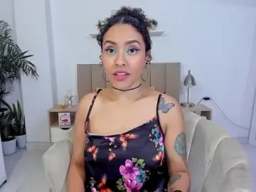 Stripchat Live Sex Cam of Zoe_Gruber
