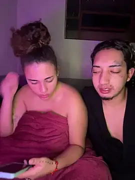 Stripchat Free Porn Cam of CasalMaldoso02