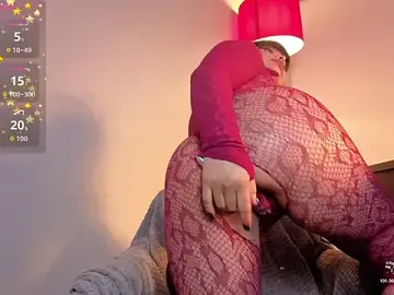 Stripchat Sex Cam of JACKI_JO
