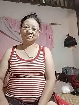 Stripchat Sex Cam of Lena_9x