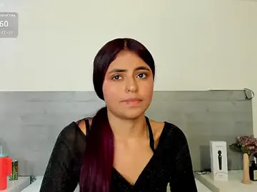 Stripchat Sex Cam of sunnyWhitee