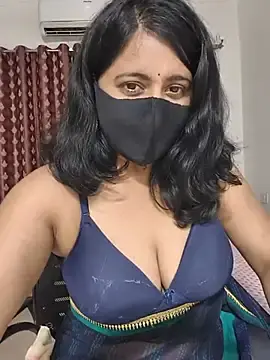 Stripchat Adult Video Chat of Cute-Maanvi