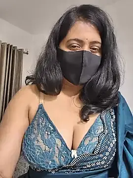 Stripchat Free Porn Cam of Cute-Maanvi