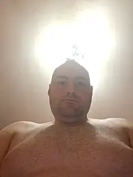 Stripchat Live Sex Cam of StrictBobby
