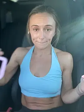 Stripchat Watch Live Sex Cams of lunagirl13