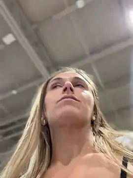 Stripchat Sex Chat of lunagirl13