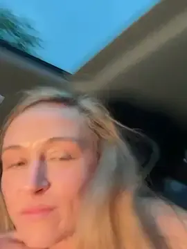 Stripchat Watch Live Sex Cams of lunagirl13