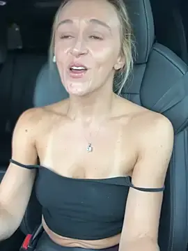 Stripchat Best live sex cam show of lunagirl13