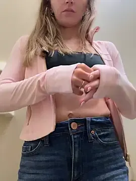 Stripchat Private Sex Chat of lunagirl13