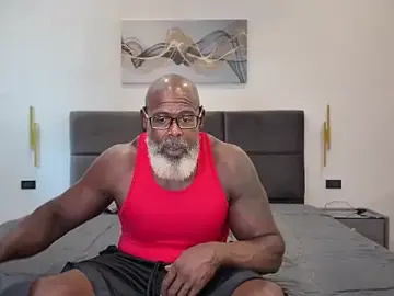 Stripchat Sex Cam of BOOTY_and_the_BEAST