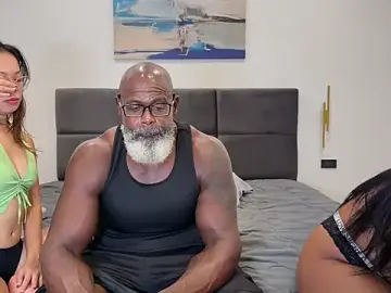 Stripchat Free Live Porn of BOOTY_and_the_BEAST