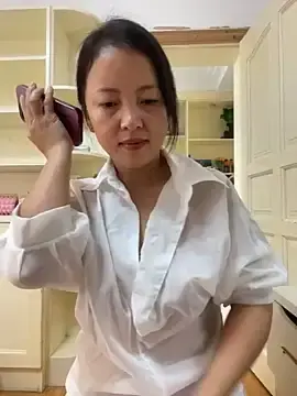 Stripchat Sex Cam of huanhuan0188