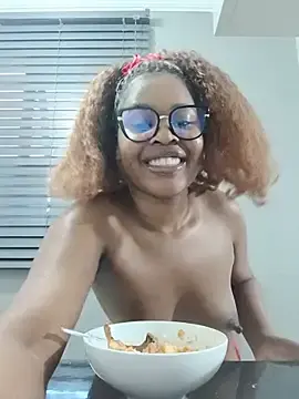 Stripchat Adult Webcam of Cherrydollx