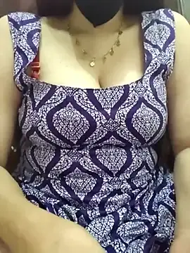 Stripchat Live Porn of Saanvi-Sen